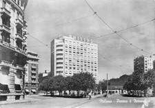 Cartolina milano piazza usato  Milano