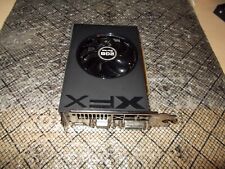 Placa de vídeo XFX AMD Radeon R7 240 2GB PCI-E DVI/HDMI/DP R7-240A-2T R7-240A2TS comprar usado  Enviando para Brazil