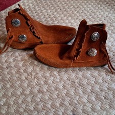 Minnetonka womens two for sale  HASTINGS
