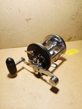 Molinetes Penn.  Jigmaster 500.  Com carretel de metal. Usado. comprar usado  Enviando para Brazil