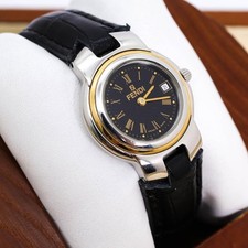 Relógio feminino FENDI 980L mostrador preto pulseira de couro nova bateria usada comprar usado Relógio feminino FENDI 980L mostrador preto pulseira de couro nova bateria usada comprar usado  Enviando para Brazil