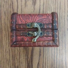 Small decorative wood for sale  Standish