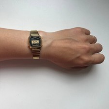 Relógio digital estilo retrô Casio LA670WE/3191 cores ouro preto comprar usado  Enviando para Brazil