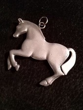 Berloque de cavalo estanho 2,3/4x2 pol. Selo grande, mestre artesão  comprar usado  Enviando para Brazil