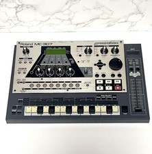 Roland 307 groovebox d'occasion  Expédié en France