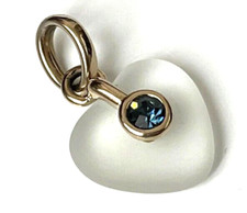 Pendentif coeur verre d'occasion Pendentif coeur verre d'occasion  Paris XV