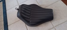 Usado, Assento solo Saddlemen Knuckle para Harley Softails 2018-Up P/N 818-30-0023 comprar usado  Enviando para Brazil