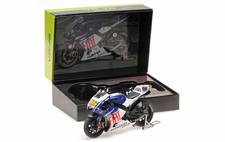 Minichamps 1:12 YAMAHA YZR-M1 VALENTINO ROSSI WORLD CHAMPION 2009 DIRTY VERSION comprar usado  Enviando para Brazil
