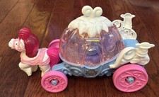 Brinquedo Cinderella Little People cavalo iluminação som roda carruagem Matell 2016 comprar usado  Enviando para Brazil