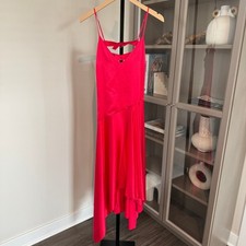 Vestido Fleur Du Mal seda midi lenço vermelho decote em V sem mangas grande G comprar usado Vestido Fleur Du Mal seda midi lenço vermelho decote em V sem mangas grande G comprar usado  Enviando para Brazil