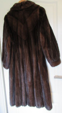 Schöner damen nerzmantel gebraucht kaufen Schöner damen nerzmantel gebraucht kaufen  St Wendel