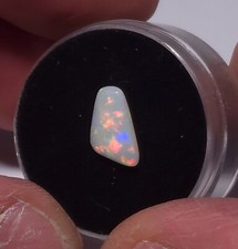 Australian Coober Pedy opal, 0.85ct. Natural solid opal. Freeform  na sprzedaż Australian Coober Pedy opal, 0.85ct. Natural solid opal. Freeform  na sprzedaż  Wysyłka do Poland