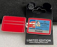 Prendedor Disney Cars Land Lightning Mc Queen I.D Billetera Exclusivo Elenco LE 1000 segunda mano  Embacar hacia Argentina