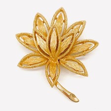 Avon spilla dorata usato Avon spilla dorata usato  Roma