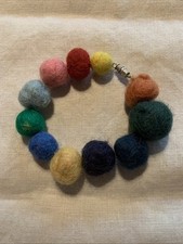Armband filzkugeln handgeferti gebraucht kaufen  Erlangen
