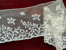 Dentelle ancienne belle d'occasion  Morestel
