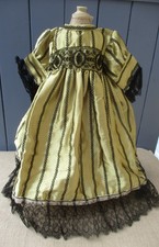 Robe dentelle ancienne d'occasion Robe dentelle ancienne d'occasion  Darnétal