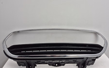 Grille calandre pare d'occasion  Servian