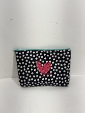 Bolsa Thirty One 31 com zíper preta rosa coração maquiagem cosméticos necessidade comprar usado  Enviando para Brazil