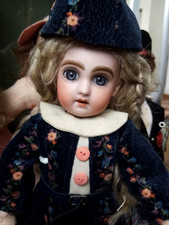 Antique doll premiere d'occasion  Expédié en Belgium