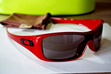 Occhiali sole oakley usato  Spedire a Italy