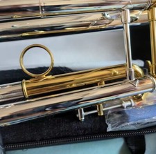 Professional trumpet for sale  Venus