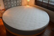 Round bed elegant for sale  CAMBRIDGE
