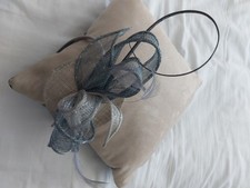 Women facinator wedding for sale Women facinator wedding for sale  CRAWLEY