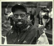 1990 Press Photo Troy, Nova York velocista do ensino médio Lemel Covington em Albany comprar usado  Enviando para Brazil