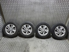 Jantes pneus toyota d'occasion  Cavaillon