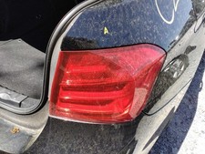 Lanterna traseira de passageiro quarto de painel montado se encaixa 12-15 BMW 320i 2906862 comprar usado  Enviando para Brazil