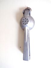 Usado, Espremedor manual vintage de alumínio fundido limão, limão, prensa 9" industrial da Oronoco comprar usado  Enviando para Brazil