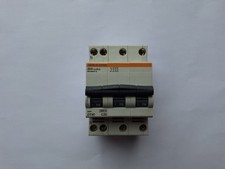 Disjoncteur merlin gerin d'occasion  Melun