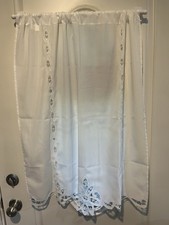 2 curtain sets for sale  Mentor