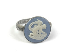 Vintage wedgwood cameo for sale  WOKING