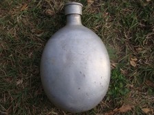 Ancienne gourde allemande d'occasion Ancienne gourde allemande d'occasion  Belpech