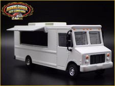 ENTREGA STEP VAN FOOD TRUCK BRANCO ESCALA 1:64 MODELO DE CARRO COLECIONÁVEL FUNDIDO comprar usado  Enviando para Brazil