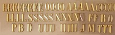 Lettres alphabet résine d'occasion  Vézelay