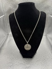 Colar de medalha redondo Espírito Santo. comprar usado Colar de medalha redondo Espírito Santo. comprar usado  Enviando para Brazil