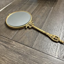 Espelho de vaidade portátil vintage ornamentado tom dourado metal dupla face ampliação comprar usado  Enviando para Brazil
