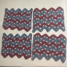 Hand knit table for sale  Glendale