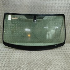 Amarok front windshield for sale  UK