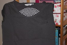 Tee shirt noir d'occasion  Guérande