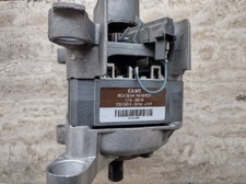 Motore lavatrice c.e.set. usato  Sanremo