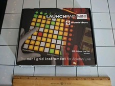 Novation Launchpad Mini MK3 sons de lançamento em Ableton Live, caixa aberta. Mal usado comprar usado  Enviando para Brazil