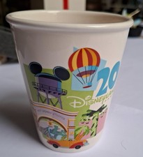 Mug ceramique disneyland d'occasion  Paris VI