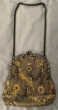 Bolsa de mão vintage tom dourado sequência/frisada - Feita na Índia - Forrada de seda, usado comprar usado Bolsa de mão vintage tom dourado sequência/frisada - Feita na Índia - Forrada de seda, usado comprar usado  Enviando para Brazil