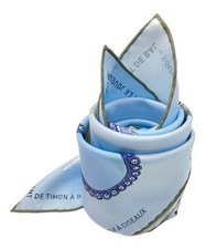 Hermes silk scarf d'occasion  Expédié en Belgium
