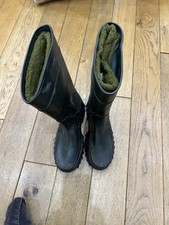 Derri men size for sale  THATCHAM
