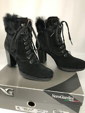 Scarpe tronchetti donna usato  Serrenti